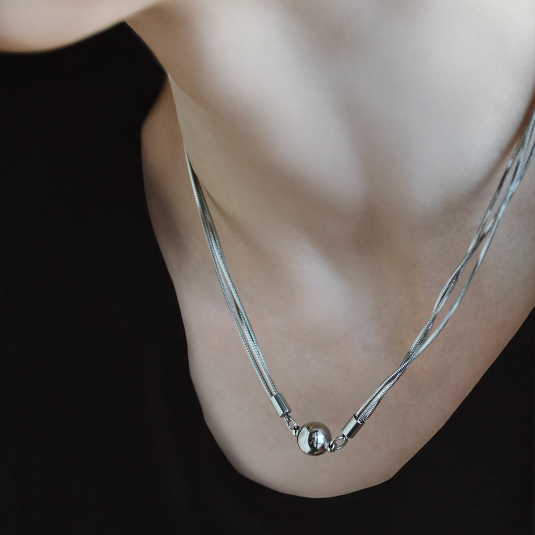 Trinity Loop Necklace