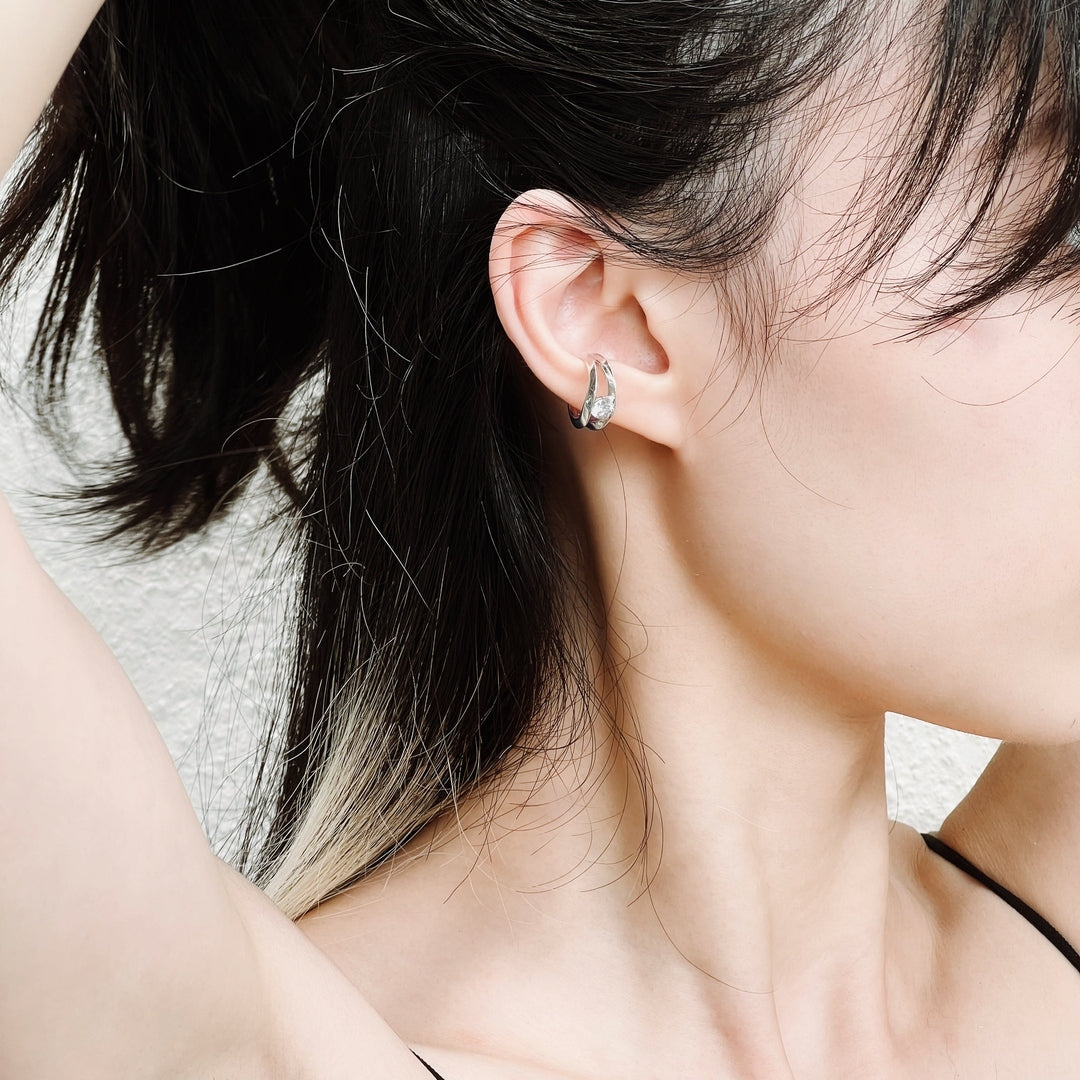 90ninetys,90ninety’s, ear cuff, ear wrap, no piercing,ear cuff hk,耳扣,耳夾,耳骨夾,無耳洞,無需穿耳,耳洞埋口,イヤーカフ,이어커프, Ohrmanschetten,Nicht Durchstechend,Silber, S925 earcuffs,純銀耳扣,Shimmer,爍, cubic zirconia,蘇聯鑽,鋯石