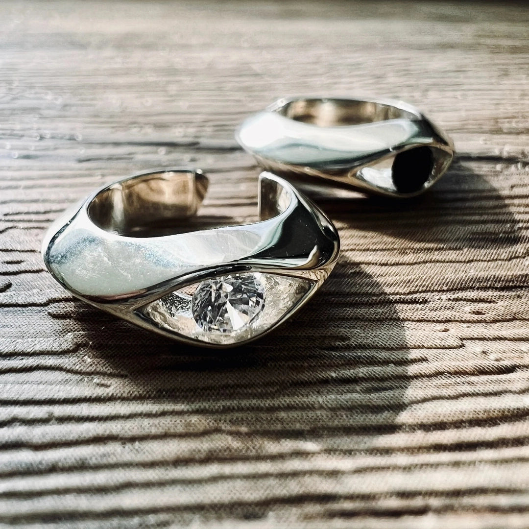 ,90ninetys,90ninety’s, ear cuff, ear wrap, no piercing,耳扣,耳夾,耳骨夾,無耳洞,無需穿耳,耳骨男,香港耳骨,耳洞埋口,イヤーカフ,이어커프, Ohrmanschetten,Nicht Durchstechend,Silber, S925 earcuffs,純銀耳扣,Crystal eye II, 鋯石鑲嵌, 黑鑽石,白鑽石,crystal inlay