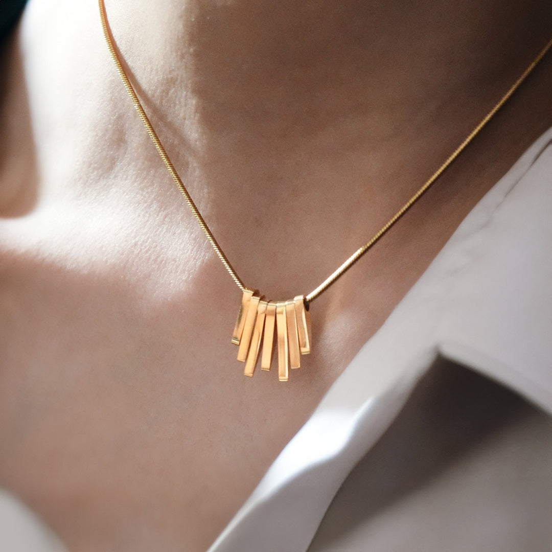 90ninetys,90ninety’s,necklace, gold pendant necklace, Tassel pendant, gold snake bone chain