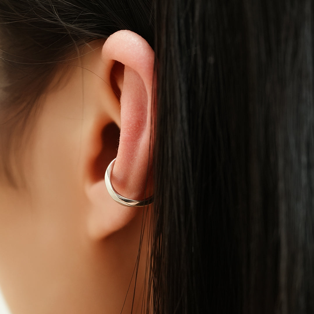 Minimalist No.2 Ear Cuff