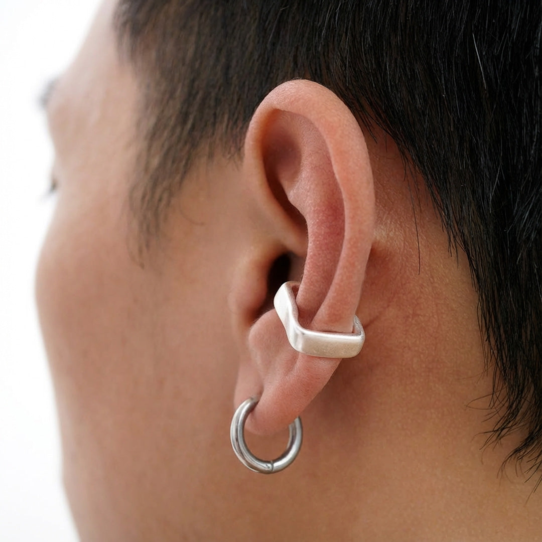 Bar ear cuff